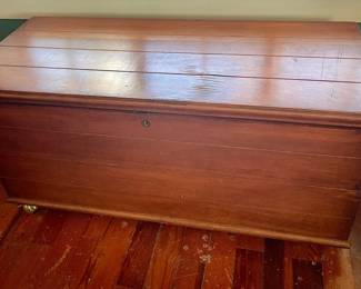 006: Rolling Cedar Chest