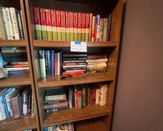 016: Bookshelf Assortment #1