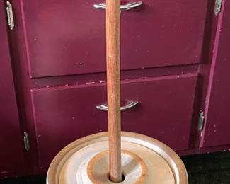 045: Antique Louisville Pottery Co. #5 Butter Churn