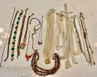 077: Necklace Collection