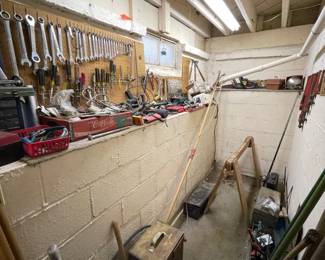 068: Yard and Workshop Tool Mystery Lot