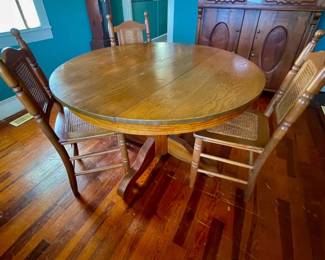 005: Antique Dining Pedestal Table and 3 Chairs