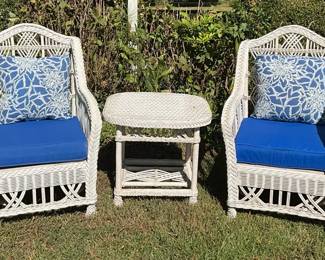 White Wicker Set