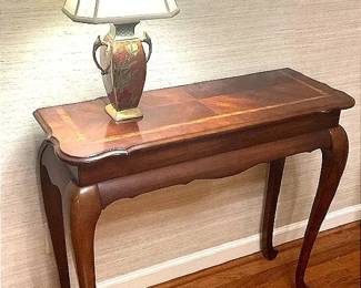 Entrance Table Brass Lamp