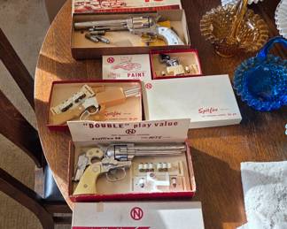 Vintage Toy Cap guns in original boxes.