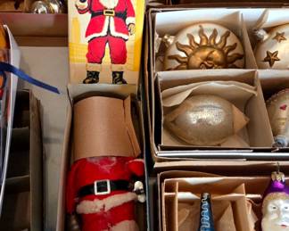 Vintage Santa Wind-up toy in original box, works and rings a bell!