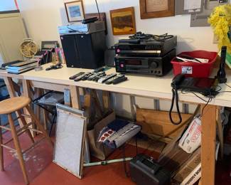 Tech, vintage stool and more