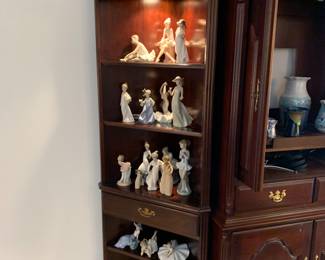 Corner curio cabinet