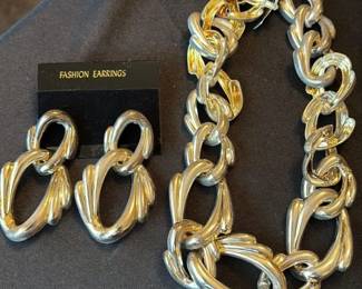 Vintage Two Tone Chain Link Bracelet and Earring Set