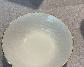 Lenox Wellington Bowl with 24K Gold Grim