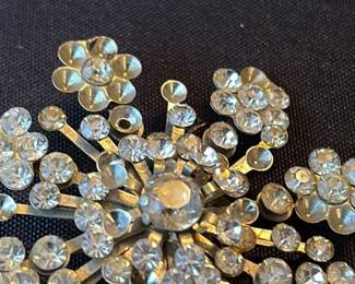 Vintage Snowflake Brooch