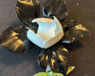 Vintage Enamel Flower Brooch