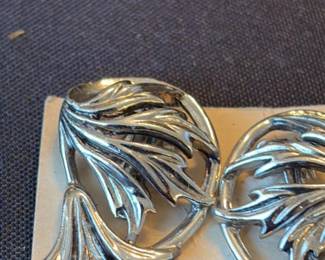 Vintage Leaf Motif Bracelet