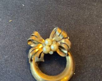 Vintage Gold Tone Brooch with Faux Pearls and Rhinestones