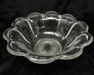 Vintage clear glass decorative bowl, $12