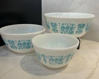 Set of 3 Vintage Pyrex Amish Butterprint Mixing Bowls, $65