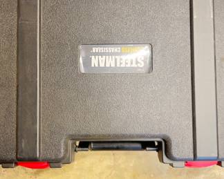 Steelman Wireless ChassisEAR Diagnostic Device Kit.
This kit is designed to help detect the source of squeaks, rattles, and other noises throughout a vehicle's chassis.