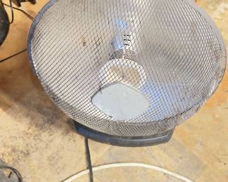 Handy Heater Heatwave Parabolic Space Heater.