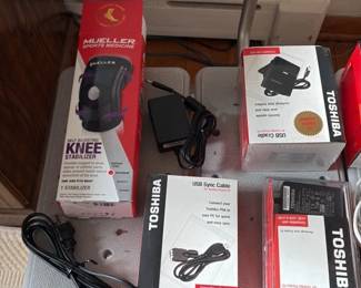 Toshiba USB Cradle and AC Adapter