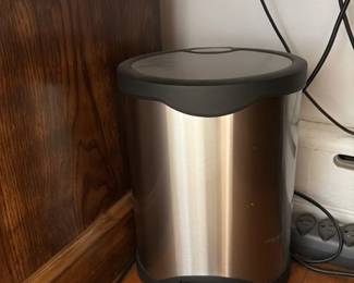 Stainless Steel Trash Can with Lid
