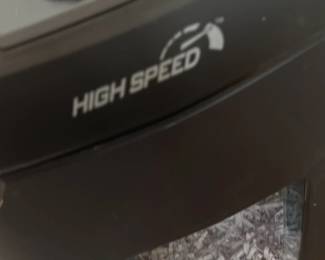 Staples High Speed Shredder