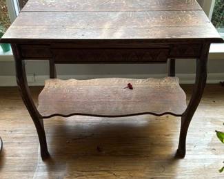Antique Oak Drop Leaf Gate Leg Table