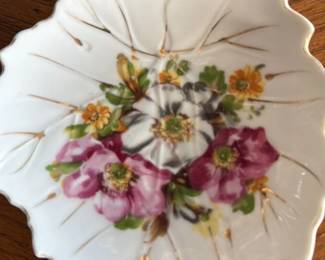 Vintage NASCO Leaf Dish with Floral Motif