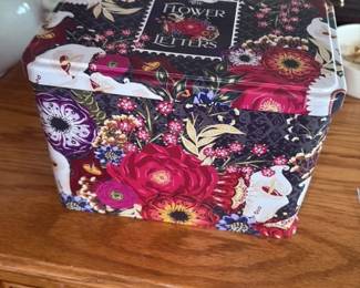 The Flower Letters Tin