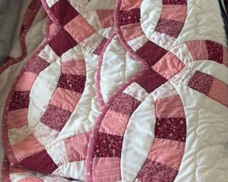 Double Wedding Ring Quilt
