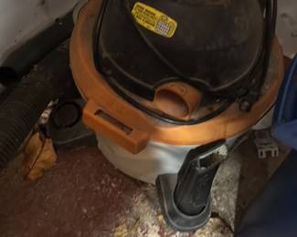 Rigid 16 Gallon Wet Dry Vacuum