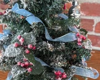 Artificial Christmas Wreath with Berries and Ornaments