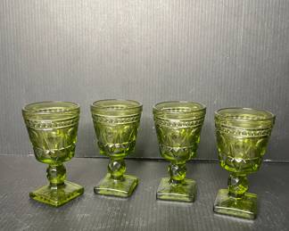 Green glass cordials vtg