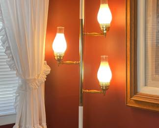 Vintage MCM tension pole lamp