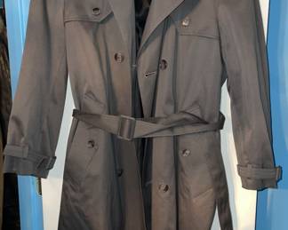 London Towne vintage trench coat