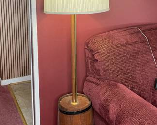 Vtg. barrel lamp