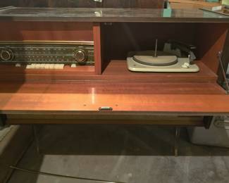1950s radio and record player