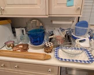 Kitchen items, Dinnerware Sets