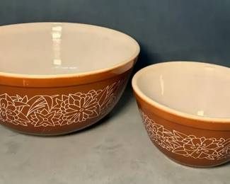 Pyrex Woodland Mixing Bowls