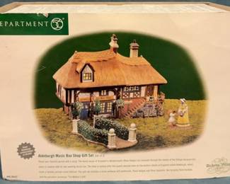 Dept 56 Aldeburgh Music Box Shop Gift Set