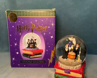 Harry Potter And The Sorcers Stone Snow Globe In Box