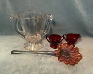 Art Glass Tube Vase Pressed Glass Swan Vase Cranberry Glass