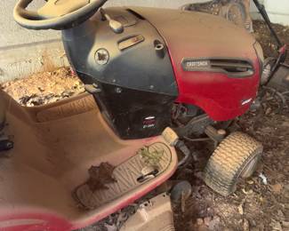 Craftsmen xs 4500 Ride on Mower