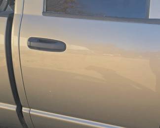 2009 Dodge truck 5.7 Hemi 164,000 miles