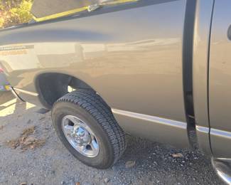 2009 Dodge truck 5.7 Hemi 164,000 miles