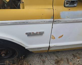 1972 
C10 no title,very little rust GMC 