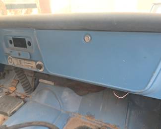 1971 K20  factory 4 wheel drive with complete suspension lift