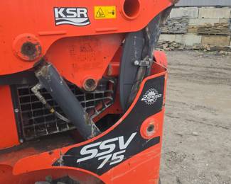 2022 Kubota SSV75  Skid Steer WITH 2 SPEED