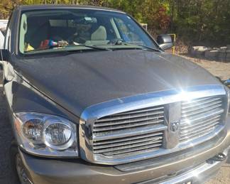 2009 Dodge truck 5.3 Hemi 164,000 miles