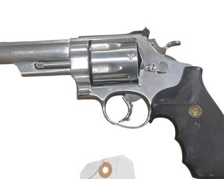 Smith & Wesson  44 mag model 629
