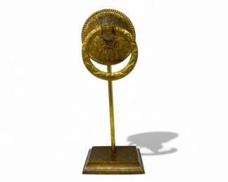 161 HeavyMetalTowelHolderOrnateVintageStyle